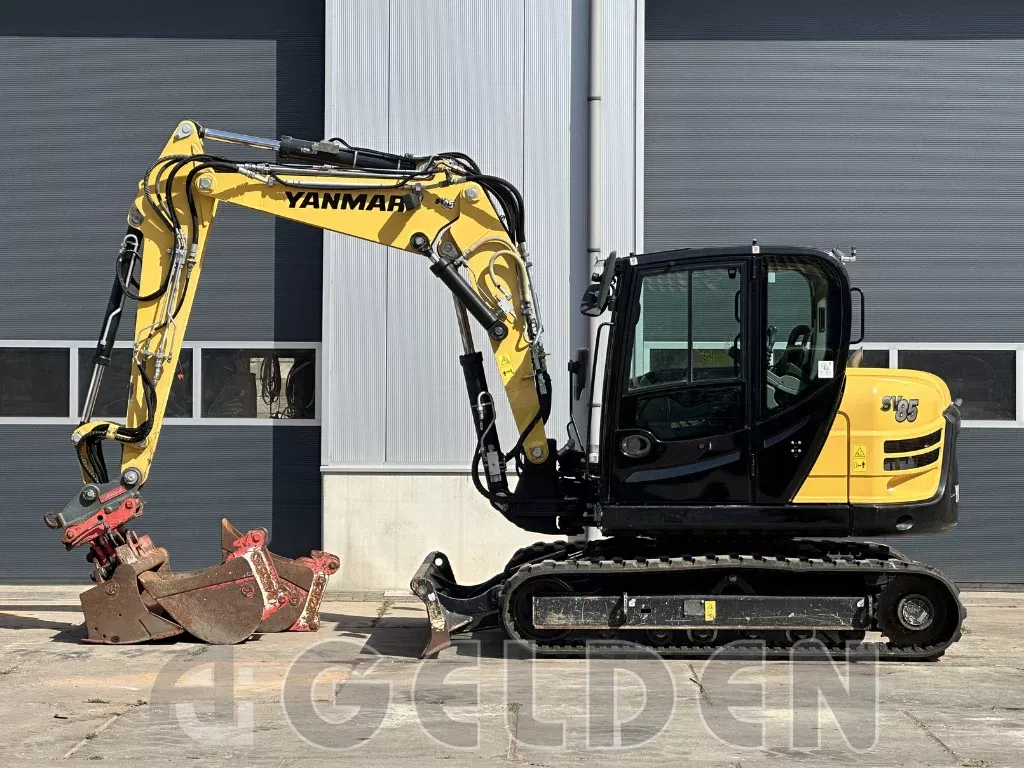 Yanmar SV85 - OilQuick / Triple-boom